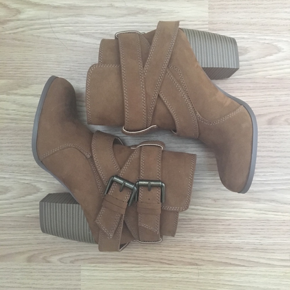 American Eagle Brown Booties